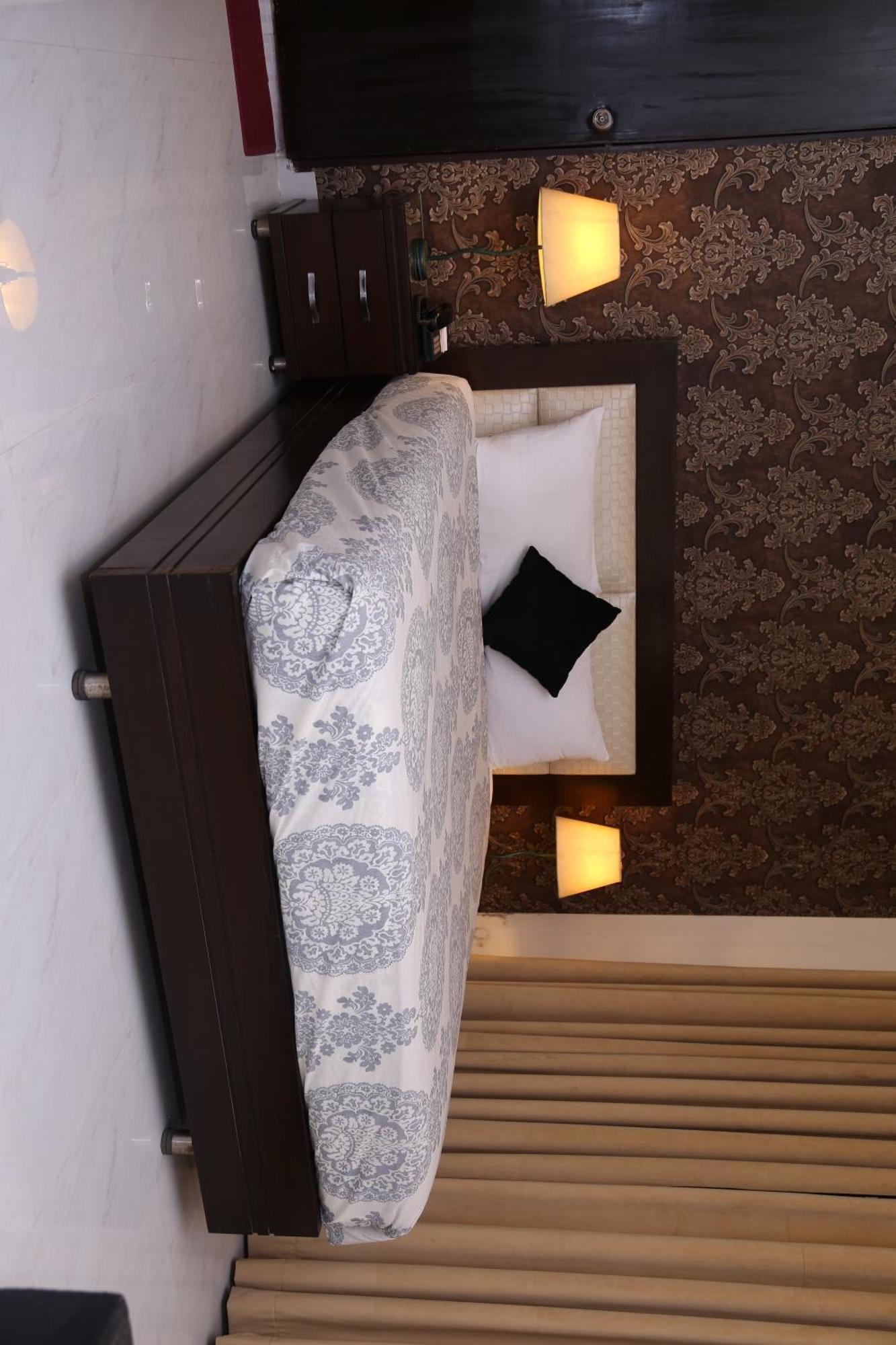 Royal Elegance Hotel Λαχόρη Εξωτερικό φωτογραφία